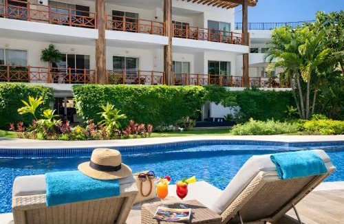 Gonzalo Guerrero Apartment | Luxury Duplex 2BR Pool & Garden View Quiet 30m from 5th Ave with Gym & Parking