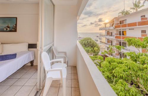 Amapas Hotel | Delfin Beachfront Resort - Downtown Puerto Vallarta Optional All-Inclusive