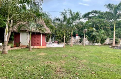 Tahmek Bed & Breakfast | Quinta Flor de Mayo