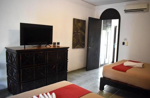Downtown Hotel | Hacienda Paradise Hotel
