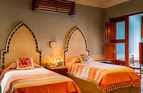 Zona Paseo Montejo Hotel | Hotel Boutique Casa San Angel