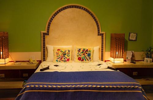 Zona Paseo Montejo Hotel | Hotel Boutique Casa San Angel