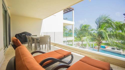 Zazil-ha Apartment | The Elements Oceanfront & Beachside Condo Hotel
