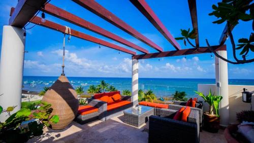 Zazil-ha Apartment | The Elements Oceanfront & Beachside Condo Hotel