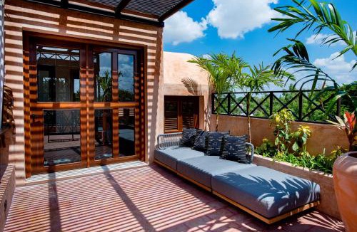 Barrio de Santiago Hotel | CIGNO Ermita Hotel Boutique