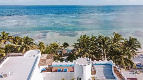 Mahahual Hotel | El Fuerte Beach Apartments