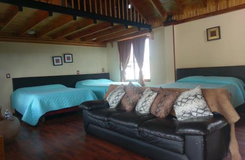Nuevo Parangaricutiro Hotel | Hotel Farah