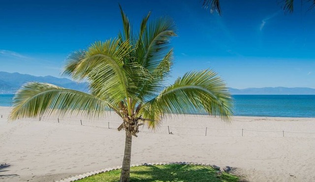 CONDO BAY-BGM BY TRVL2HM in Puerto Vallarta