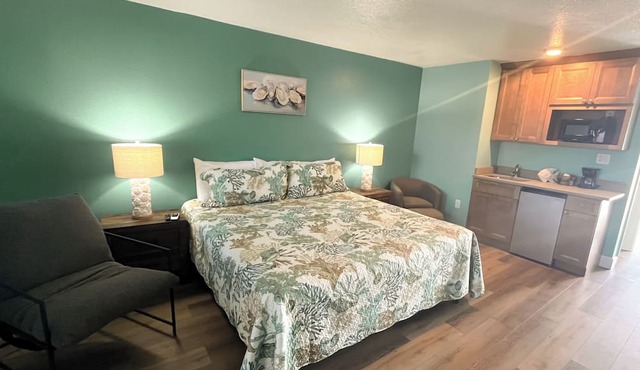Fiddler's Restaurant and Resort in Steinhatchee