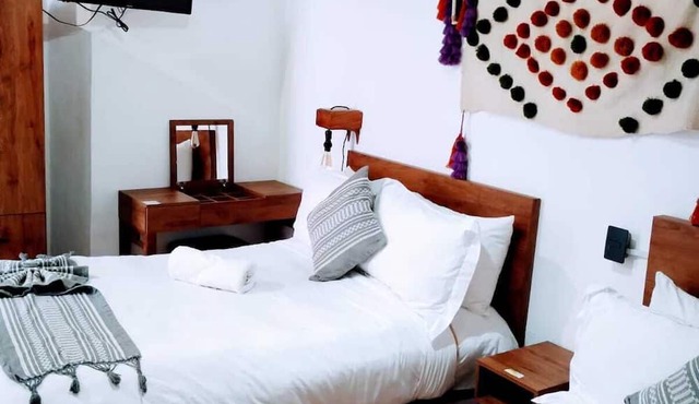 Suites del Barrio Hotel