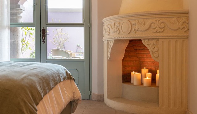HOLT Magnificent 6BR Villa in Malanquin Golf Club in San Miguel de Allende