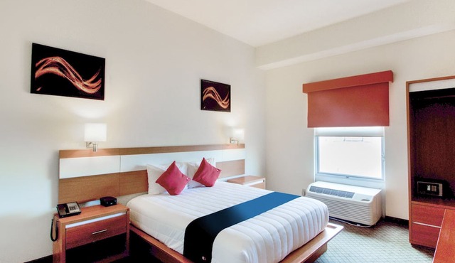 Los Herederos Hotel Piedras Negras in Piedras Negras