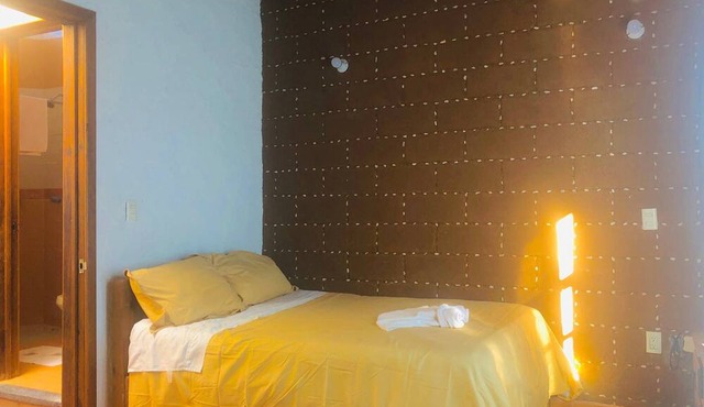 Comfy 4 Bedroom Town House Garden Market Area in San Cristóbal de las Casas