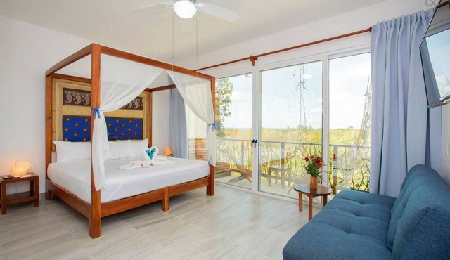 Ocean Zen Suites on 5th Avenue - Adults Only