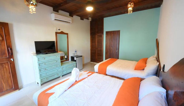 Hotel Hacienda Dos Ojos