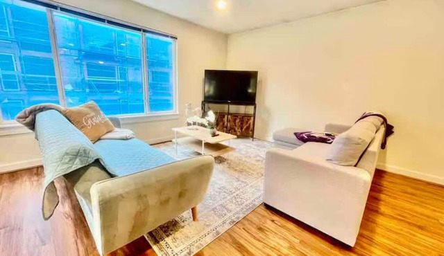 The Seattle Haven - Modern Suites in Seattle