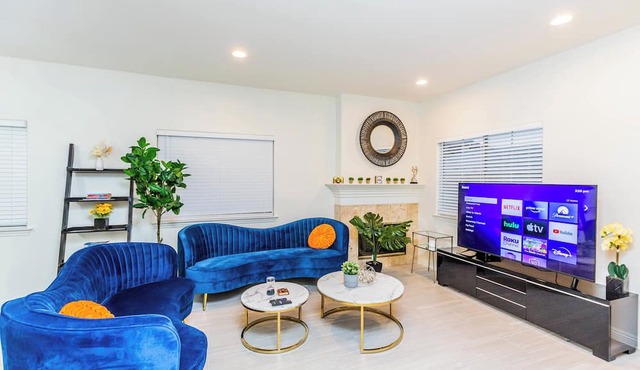 Not Affected by the Fire/elegant Pasadena Retreat Prime Comfort Awaits in Pasadena