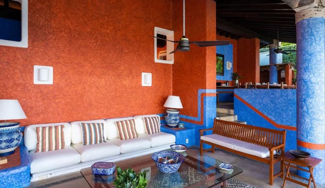 Lujosa Casa de 4 Recámaras con Alberca in Santa María Huatulco