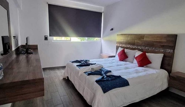 Hotel Los Leones