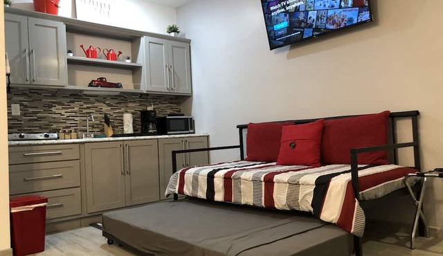 Affordable & Super Modern 2 Bed Condo - Close To the Beach in Puerto Peñasco