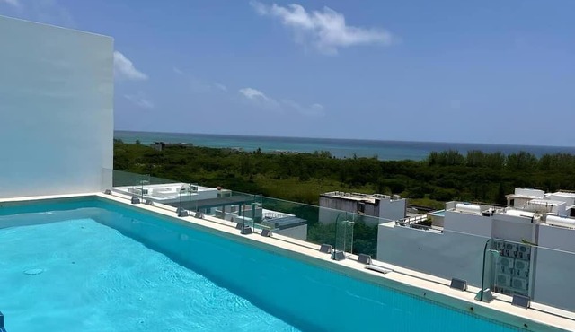 Playa del Carmen Studio: Rooftop Pool & Beach