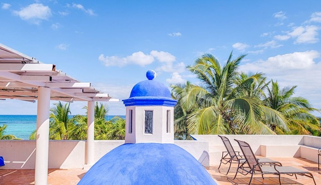 Luxurious and elegant beachfront villa featuring comfort and elegance!