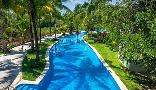 Grand Mayan, Riviera Maya- A beautiful one bedroom suite. in Playa del Carmen