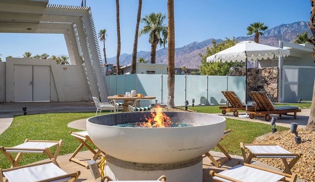 Sleeps 32, 16-Room Hotel w/Pool | Monkey Tree in Palm Springs