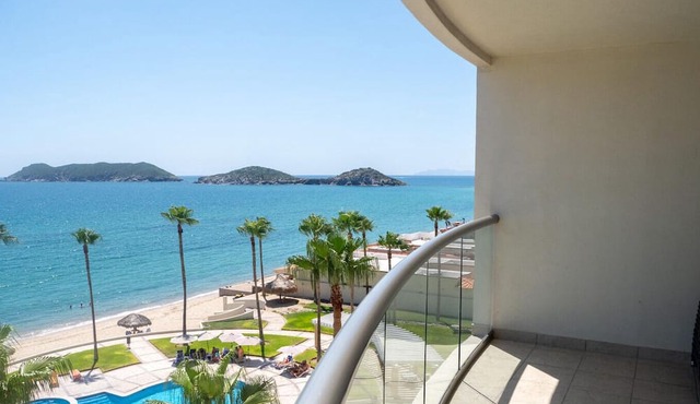 Playa Blanca Premier Resort I in San Carlos