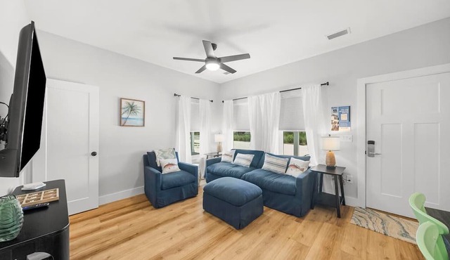 Cape Cottages Family 6 Cottages, Pool, Beach + Bay Pet Friendly, Free Golf Daily in Cape San Blas