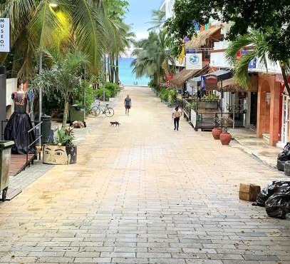 Playacar Luxury 2-Bedroom Retreat - Multiple Pools