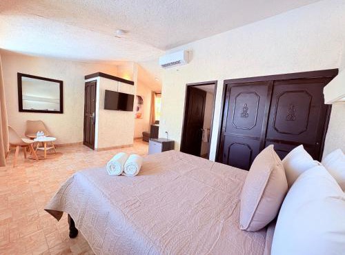 Condohotel Luciana Deluxe Queen Oceanview Suite with Sofabed