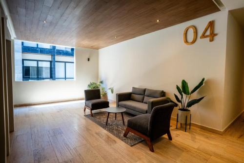 Musa Del Carmen, Centric Apt with Rooftop, Pool, Hot tub, Gym in Playa del Carmen