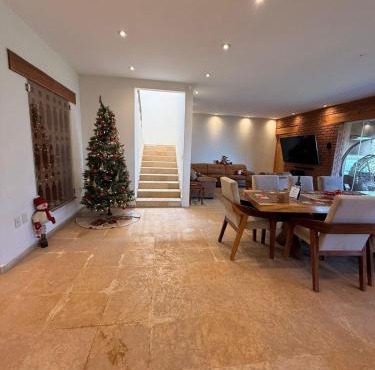 Residencia en la montaña con vista al lago a 5 min del centro in Pátzcuaro