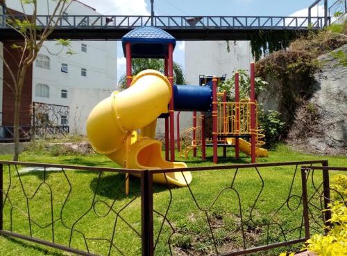 Hermoso departamento en Tequesquitengo alberca jacuzzi y acceso al lago in Tequesquitengo