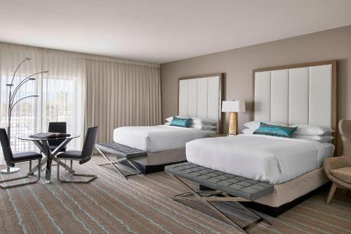 HOTEL PASEO, Autograph Collection in Palm Desert