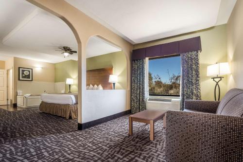 SureStay Hotel by Best Western Alice in Alice