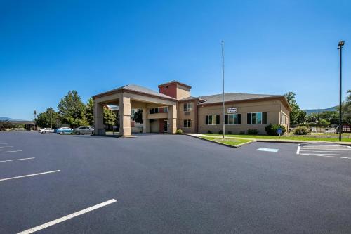 Americas Value Sandman Inn 