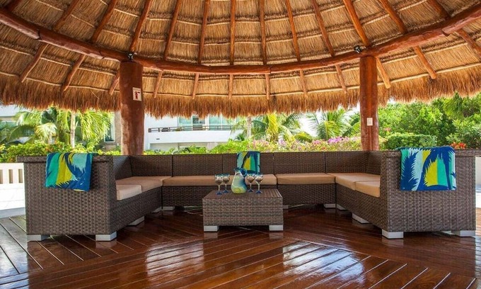 Gonzalo Guerrero Condo | Great 2BED Condo Near Beach! Pool+AC! Sleeps 8!