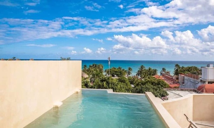 Puerto Juarez Apartment | Breathtaking PH 5thAV ocean view private pool roof